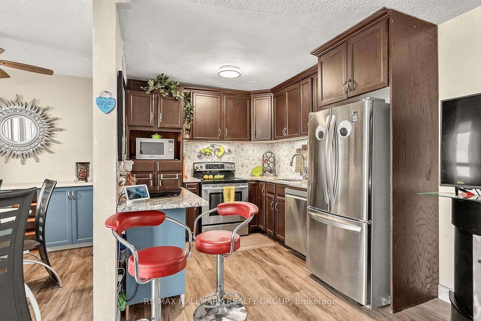 Photo 16 of Unit 705, 2000 Jasmine Crescent, Ottawa, Beacon Hill South — HOMEH