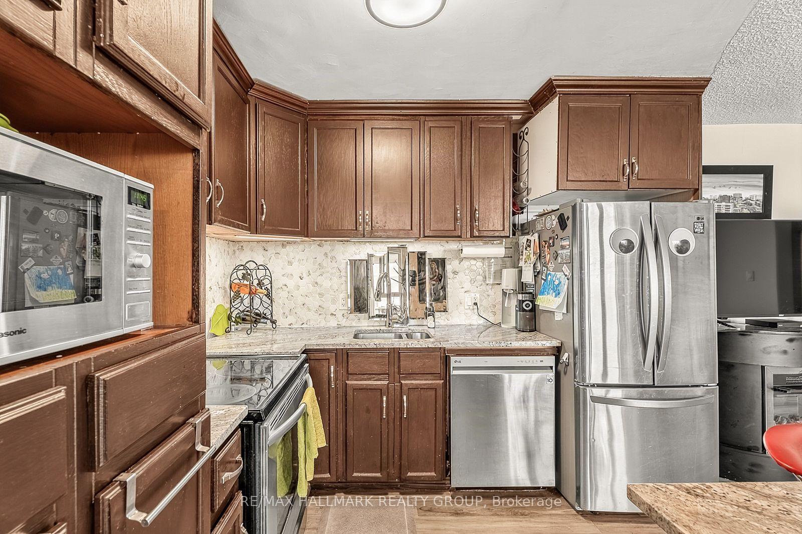 Photo 19 of Unit 705, 2000 Jasmine Crescent, Ottawa, Beacon Hill South — HOMEH