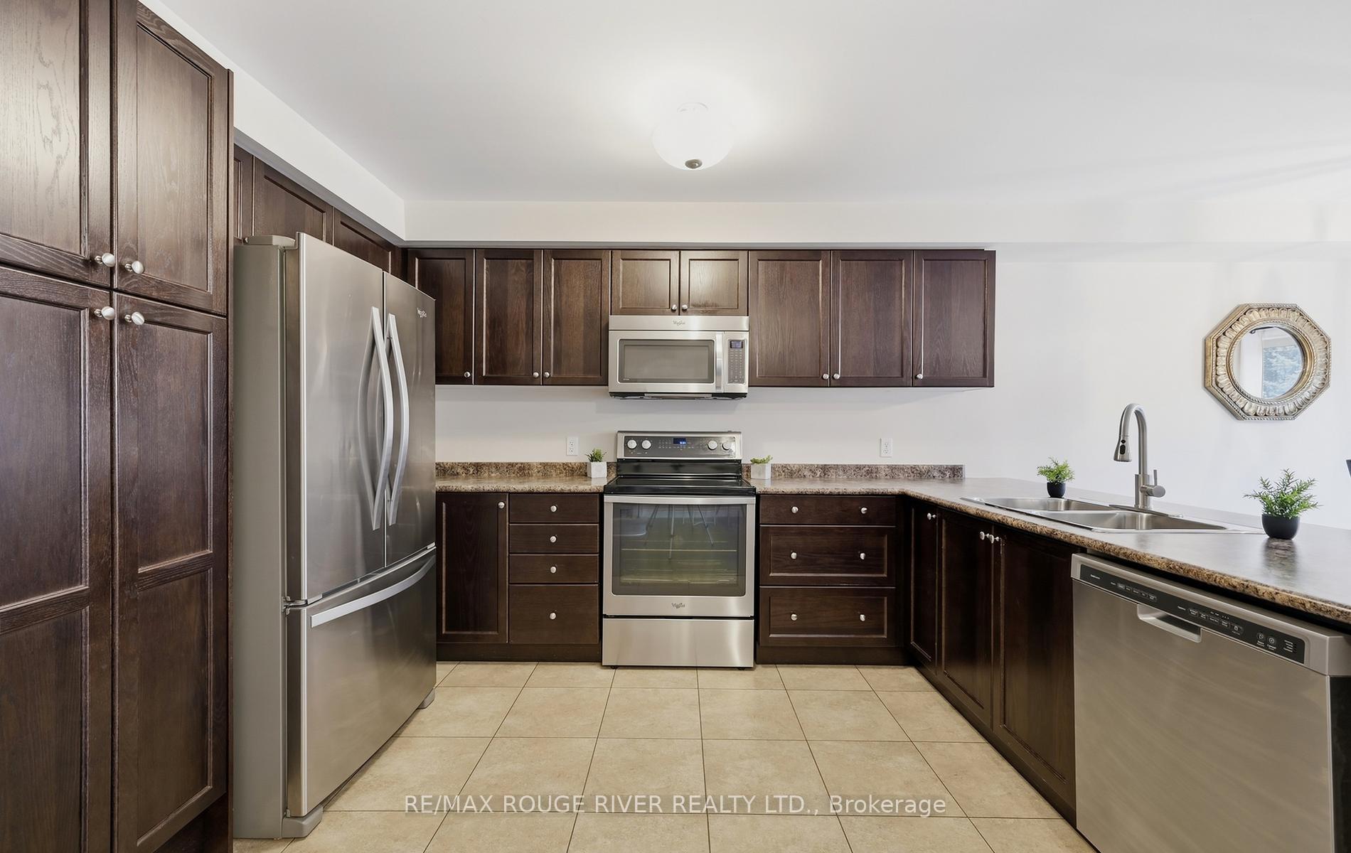 Photo 6 of 65 Westover Drive, Clarington, Bowmanville — HOMEH