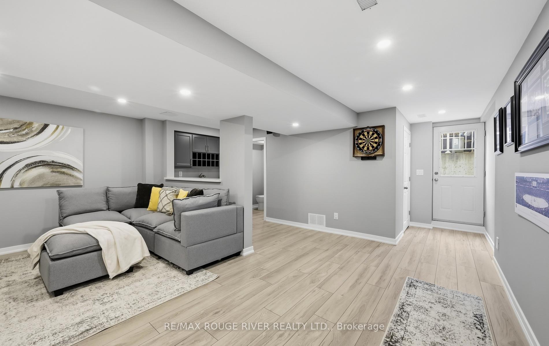 Photo 31 of 65 Westover Drive, Clarington, Bowmanville — HOMEH