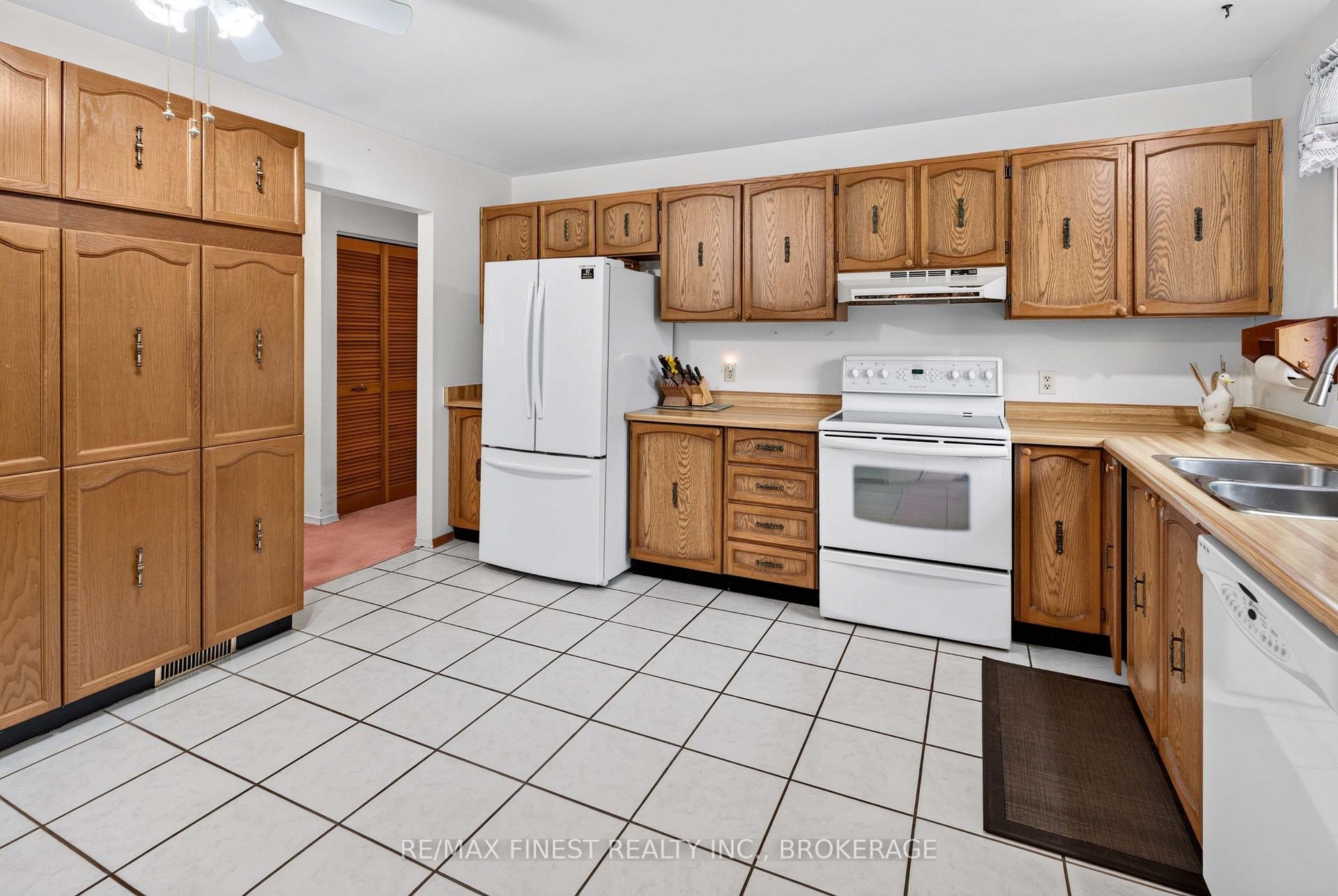 Photo 16 of 925 Kenshaw Street, Kingston, North of Taylor-Kidd Blvd — HOMEH