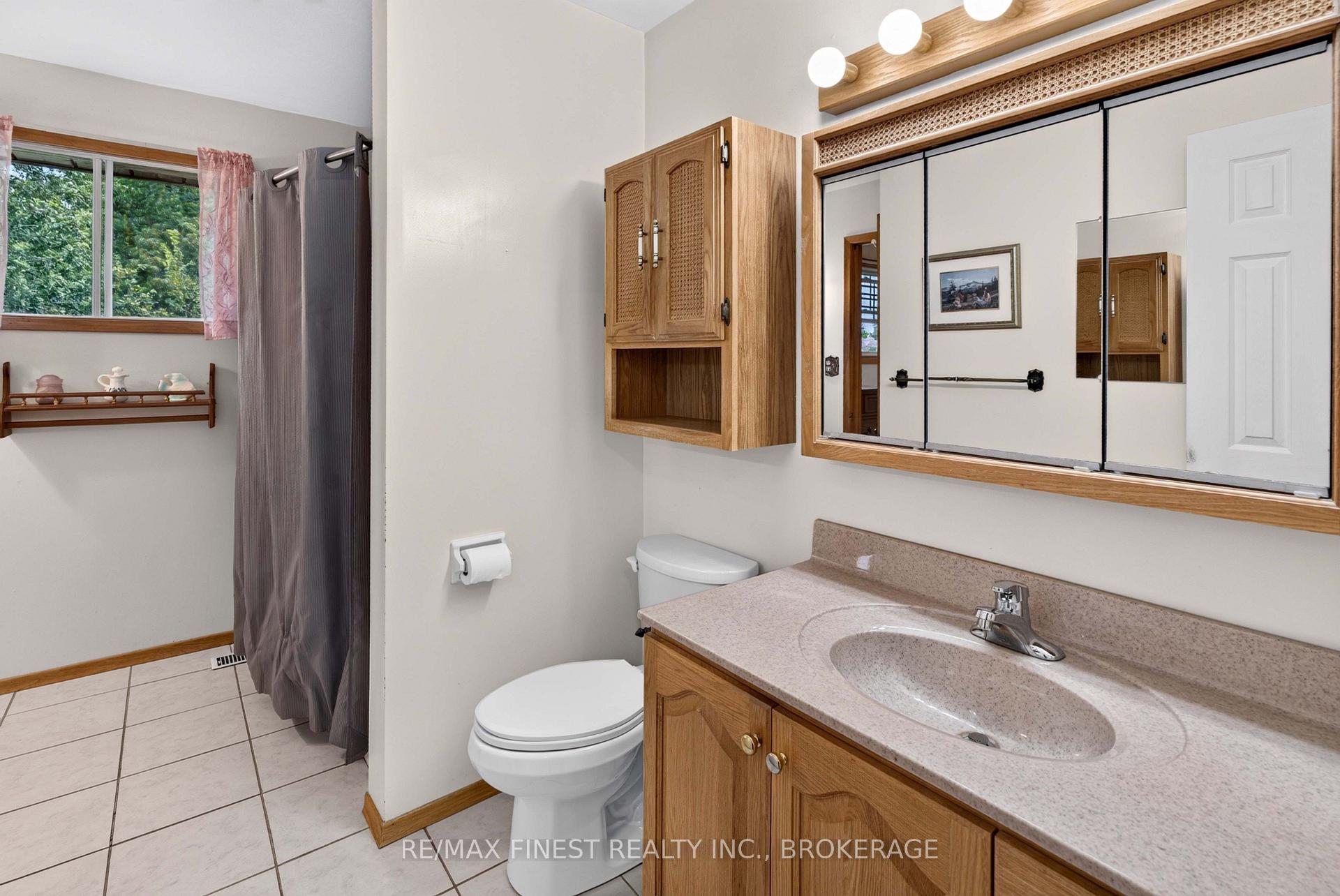 Photo 23 of 925 Kenshaw Street, Kingston, North of Taylor-Kidd Blvd — HOMEH