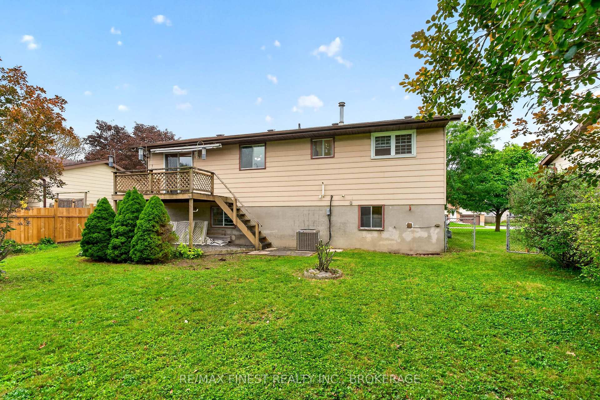 Photo 46 of 925 Kenshaw Street, Kingston, North of Taylor-Kidd Blvd — HOMEH