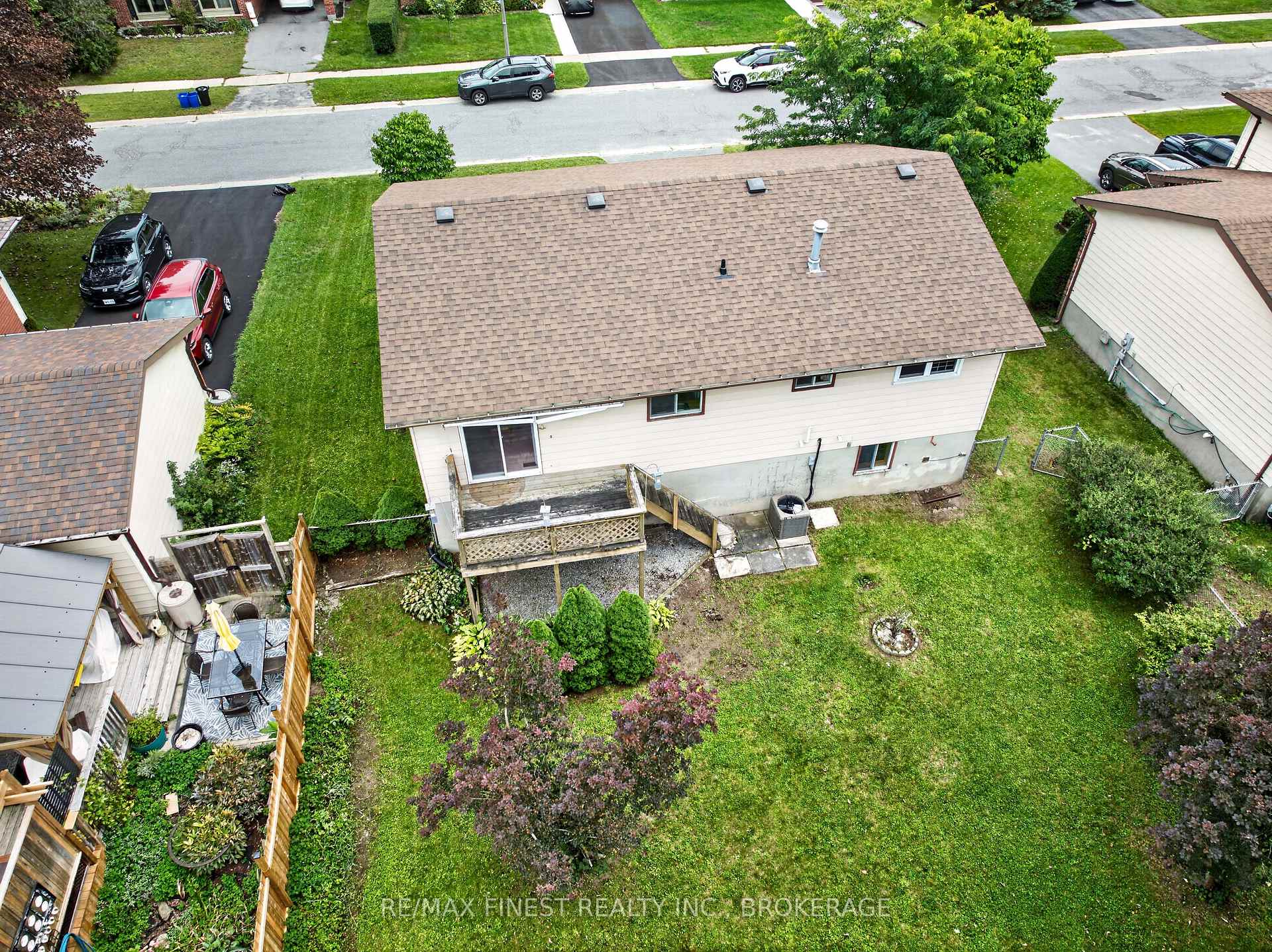 Photo 48 of 925 Kenshaw Street, Kingston, North of Taylor-Kidd Blvd — HOMEH