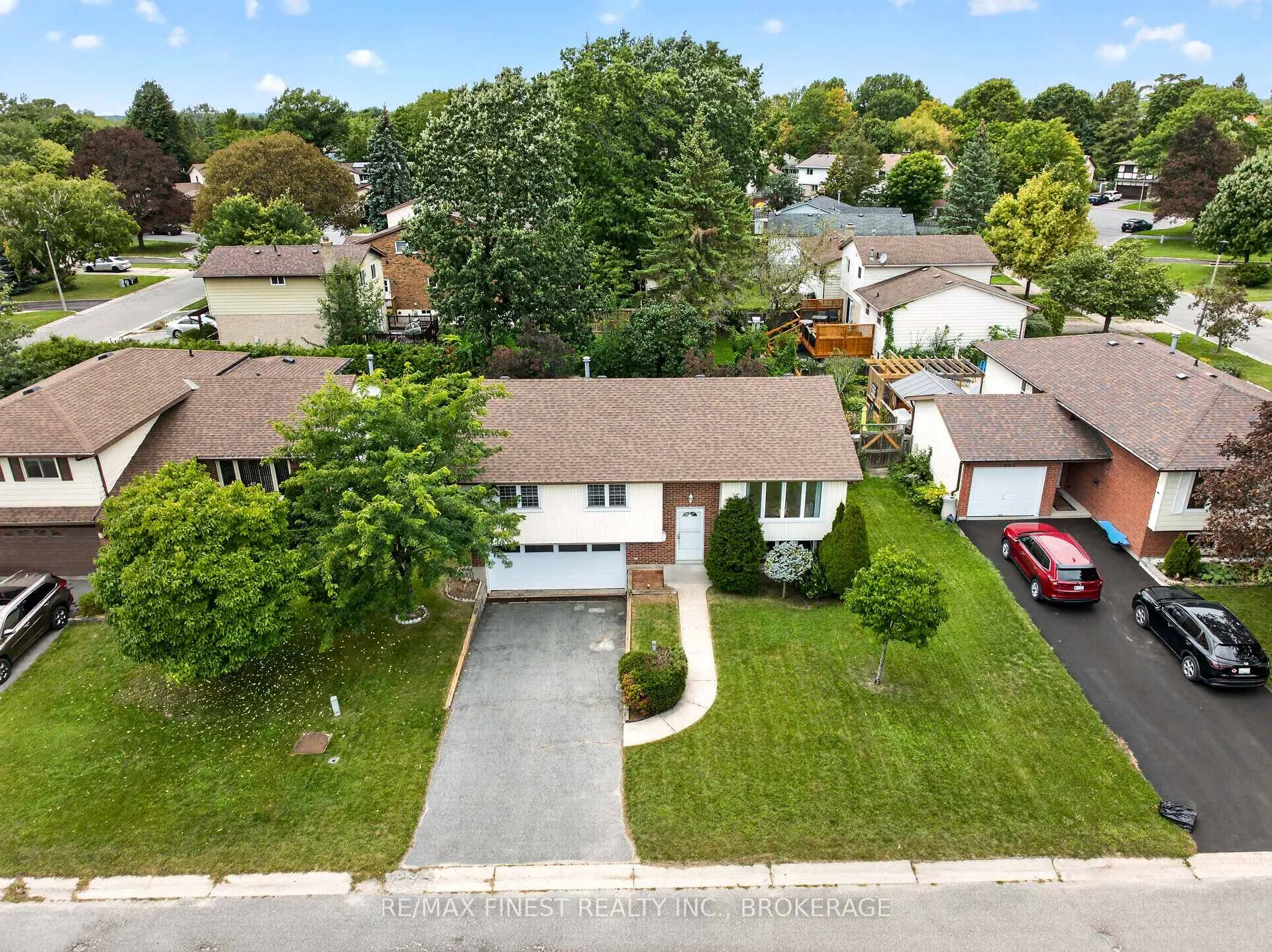 Photo 3 of 925 Kenshaw Street, Kingston, North of Taylor-Kidd Blvd — HOMEH