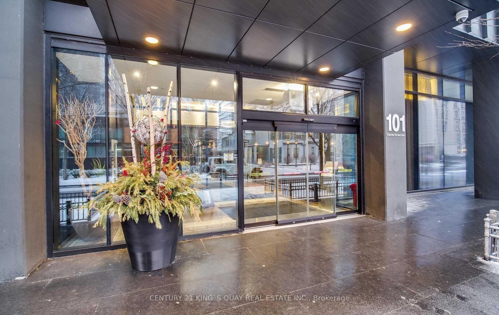 Photo 2 of Unit 3502, 101 Charles Street E, Toronto, Church-Yonge Corridor — HOMEH