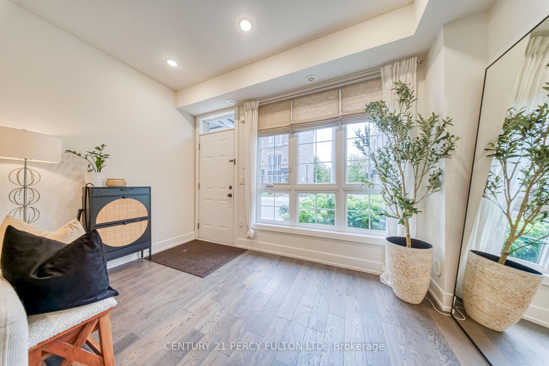 Photo 2 of Unit 20, 26 Ernest Avenue, Toronto, Dovercourt-Wallace Emerson-Junction — HOMEH