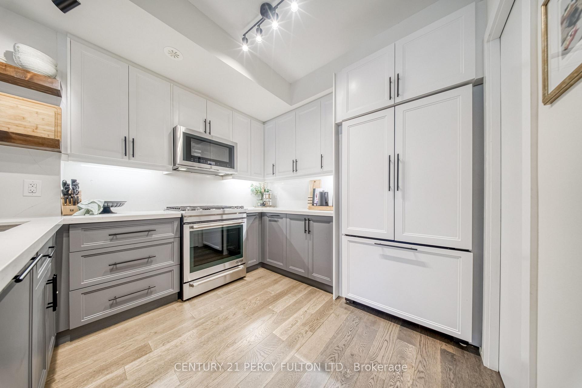 Photo 8 of Unit 20, 26 Ernest Avenue, Toronto, Dovercourt-Wallace Emerson-Junction — HOMEH