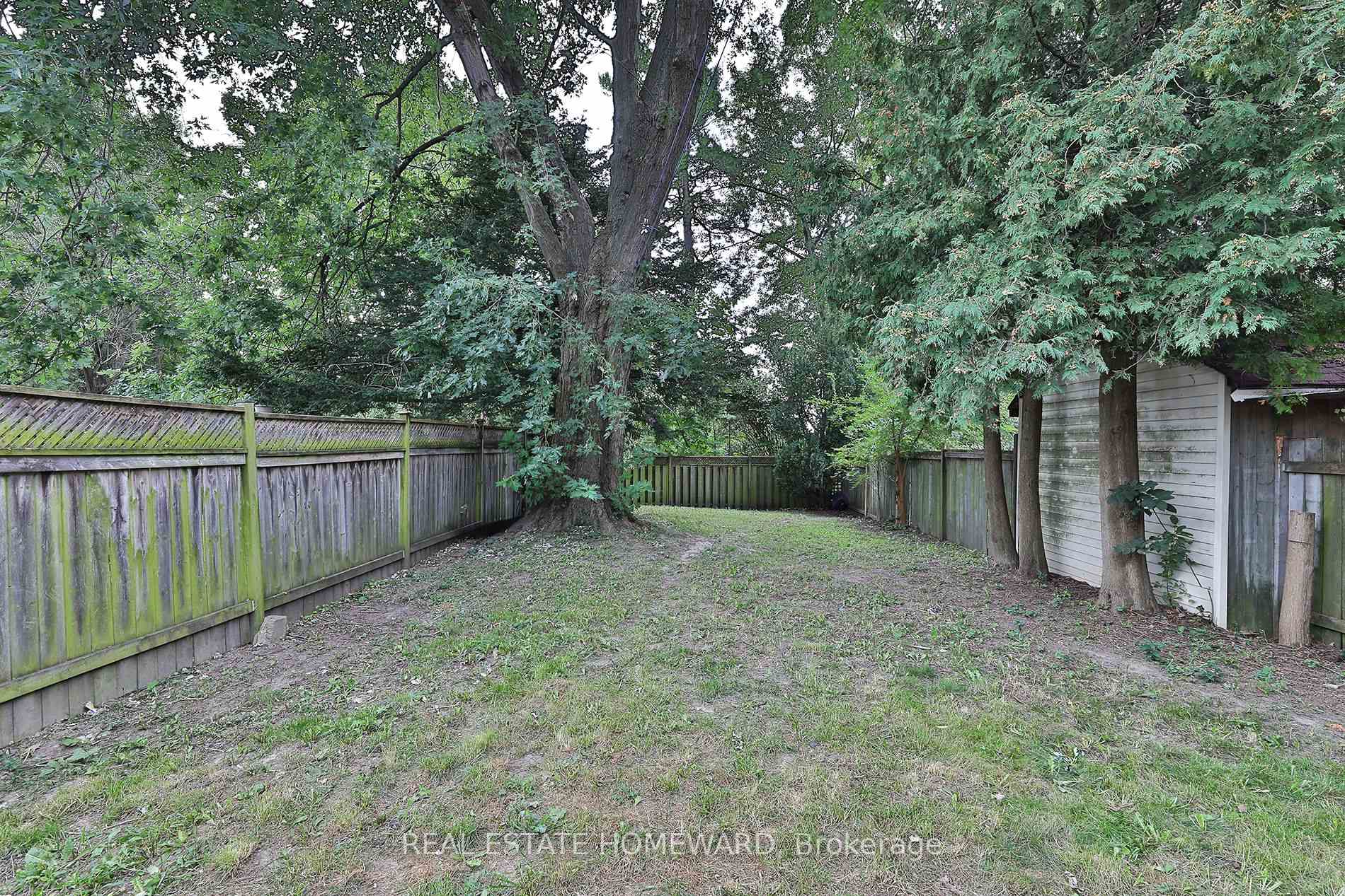 Photo 34 of 1 Pinegrove Avenue, Scarborough, Birchcliffe-Cliffside — HOMEH