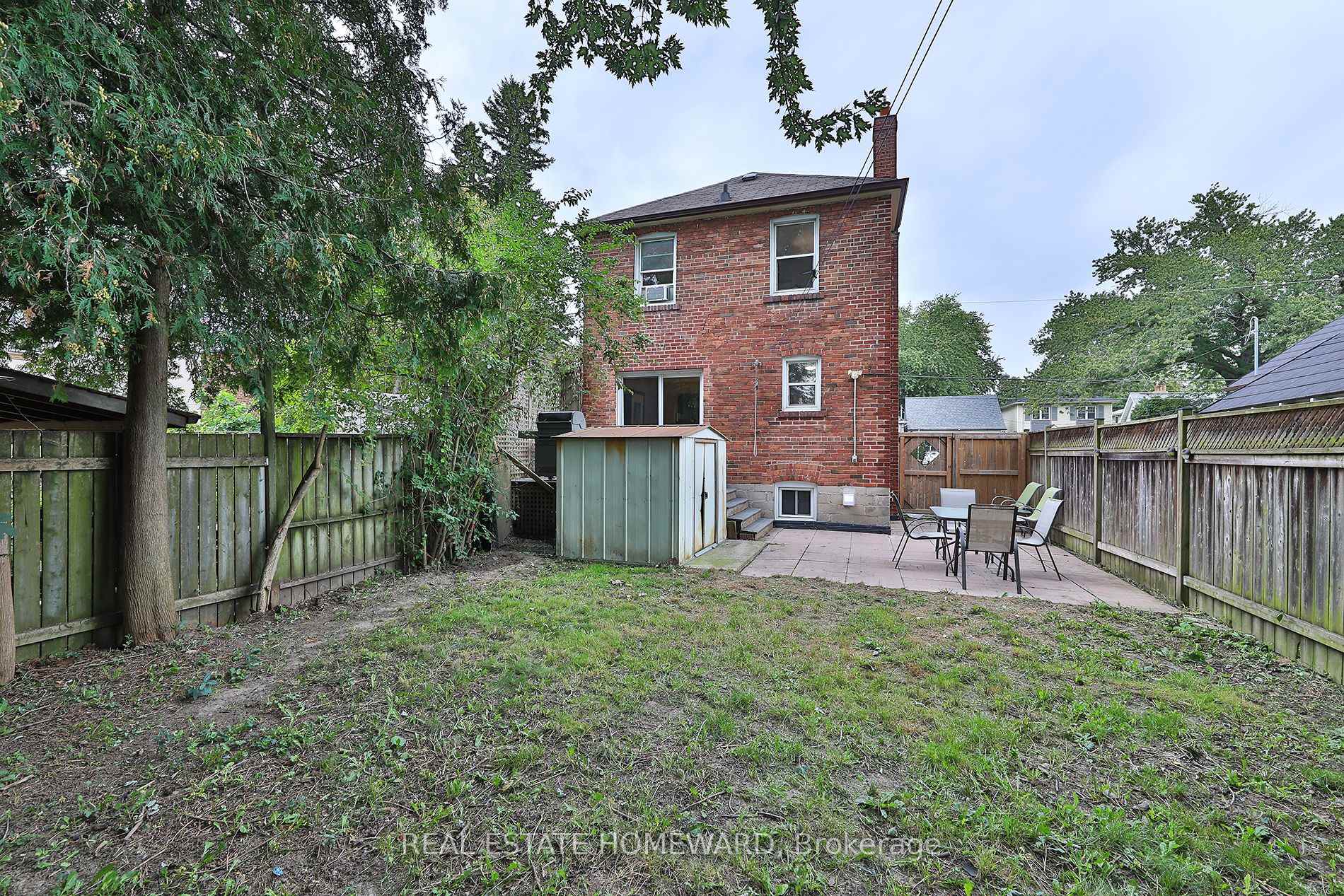 Photo 35 of 1 Pinegrove Avenue, Scarborough, Birchcliffe-Cliffside — HOMEH