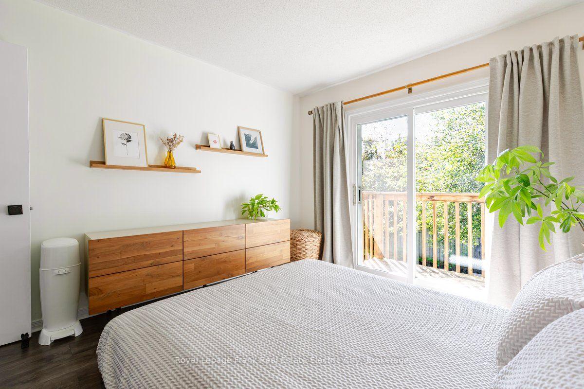 Photo 27 of 811 Mountain Ash Road, Peterborough, Otonabee Ward 1 — HOMEH