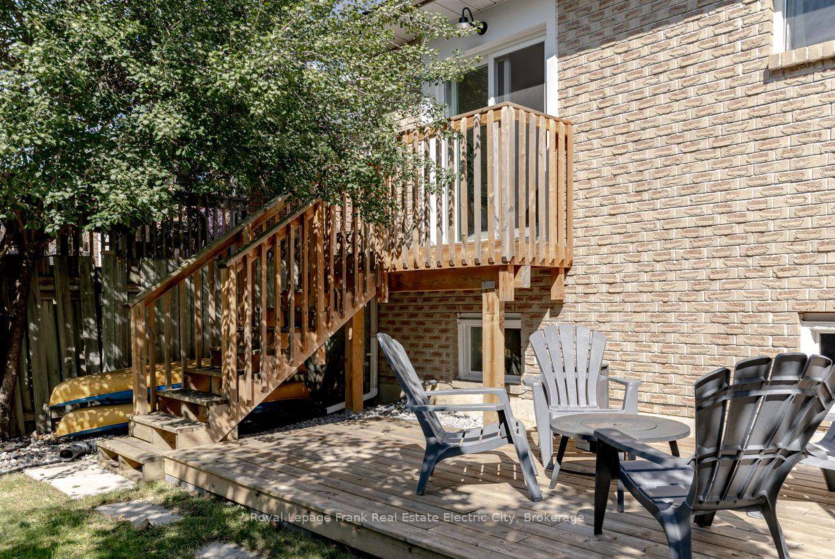 Photo 41 of 811 Mountain Ash Road, Peterborough, Otonabee Ward 1 — HOMEH