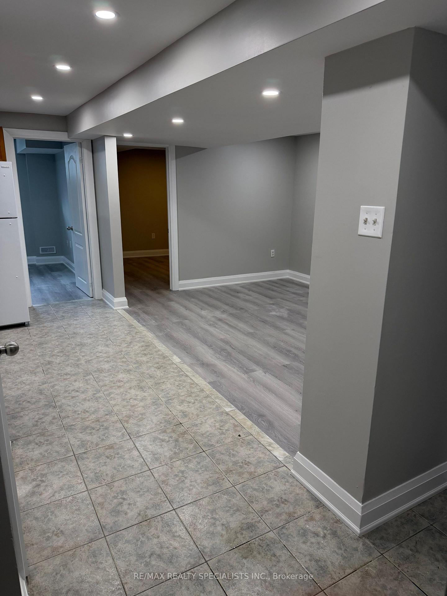 Photo 3 of 19 Mannel (basement) Crescent, Brampton, Bram West — HOMEH