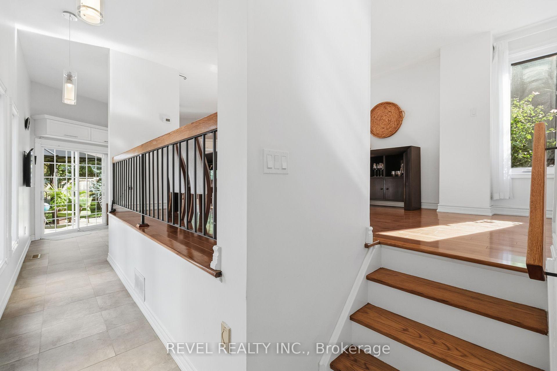 Photo 9 of 7034 Estoril Road, Mississauga, Meadowvale — HOMEH