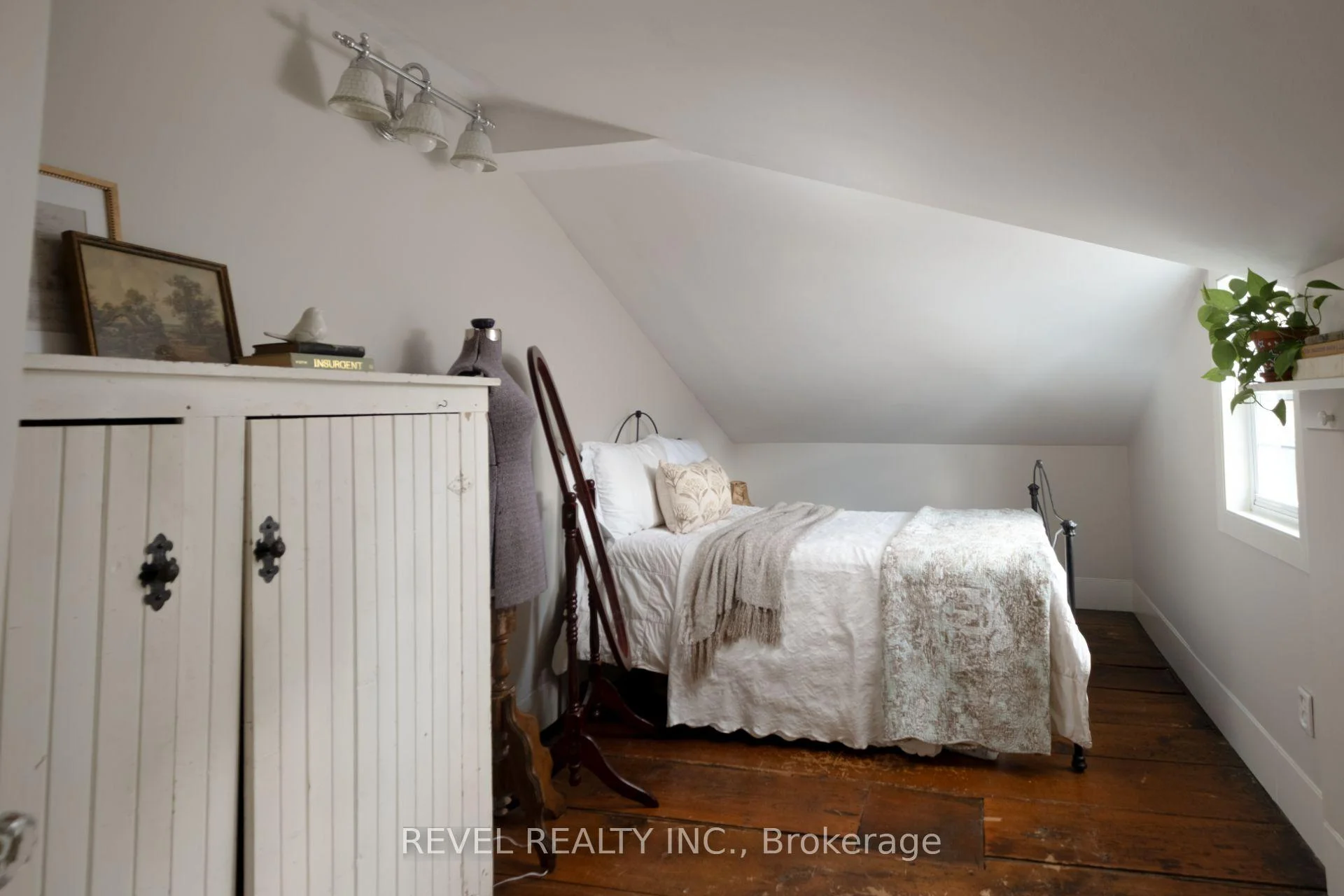 Photo 58 of 7034 Estoril Road, Mississauga, Meadowvale — HOMEH
