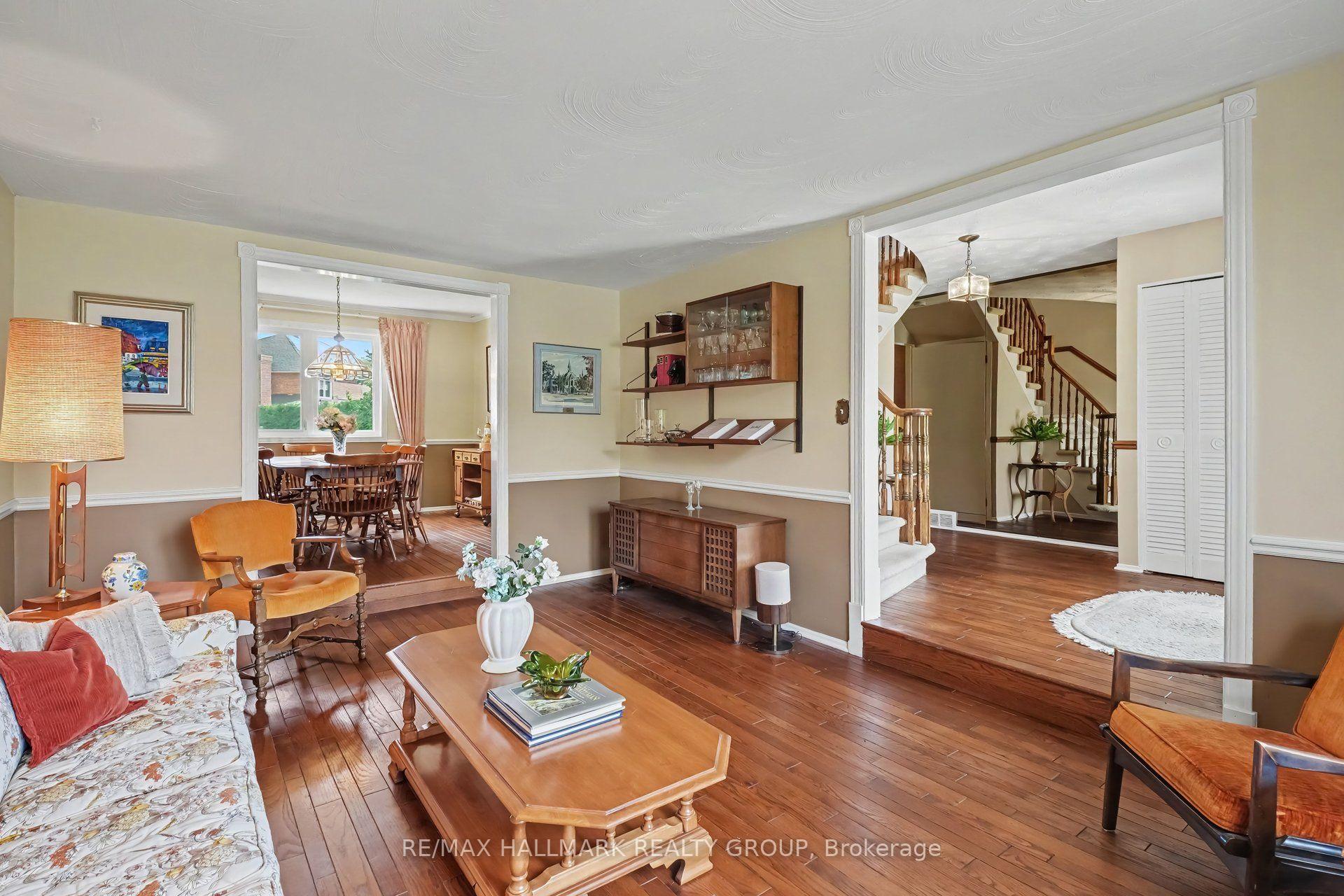 Photo 9 of 41 Denewood Crescent, Ottawa, Pineglen/Country Place — HOMEH