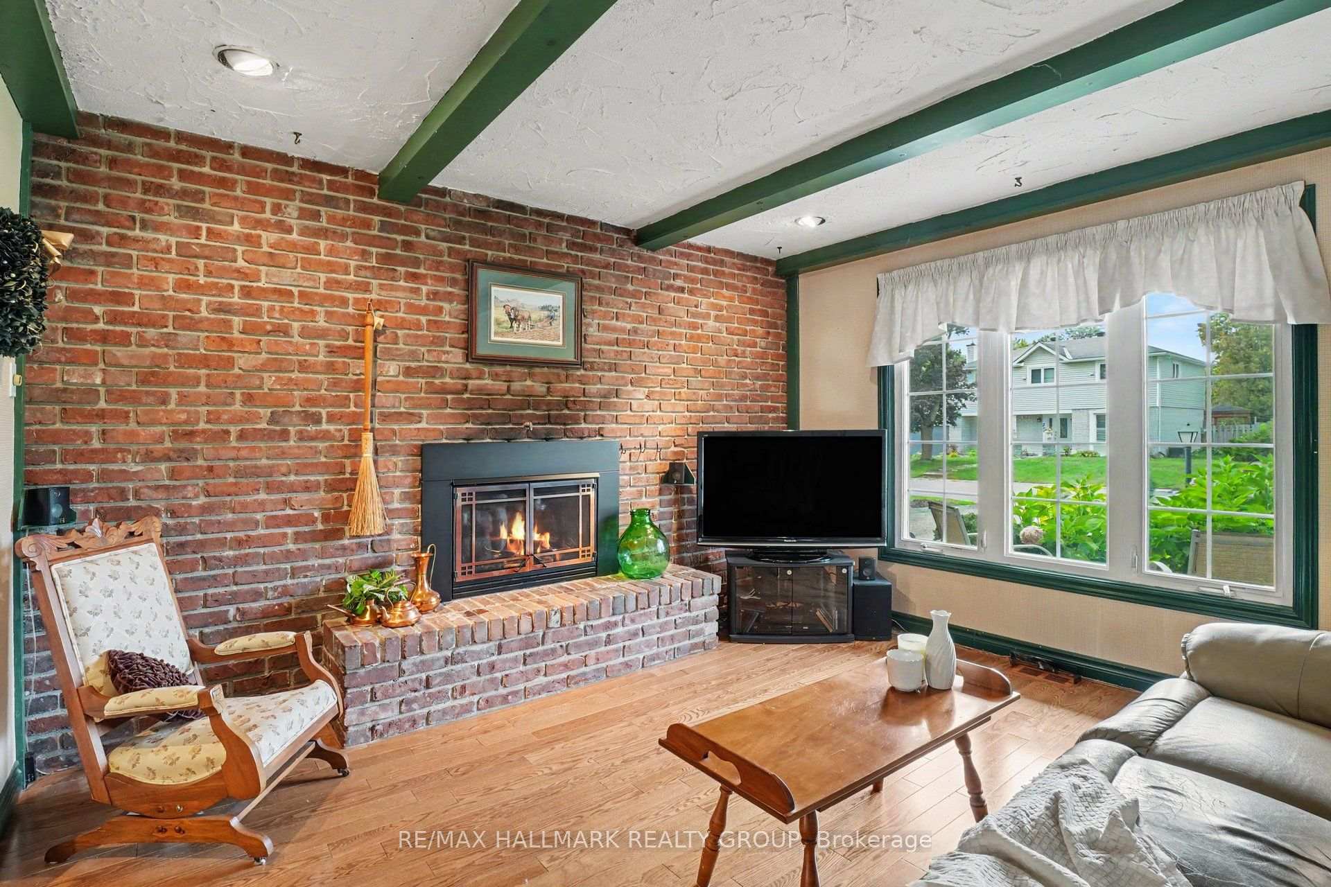 Photo 11 of 41 Denewood Crescent, Ottawa, Pineglen/Country Place — HOMEH