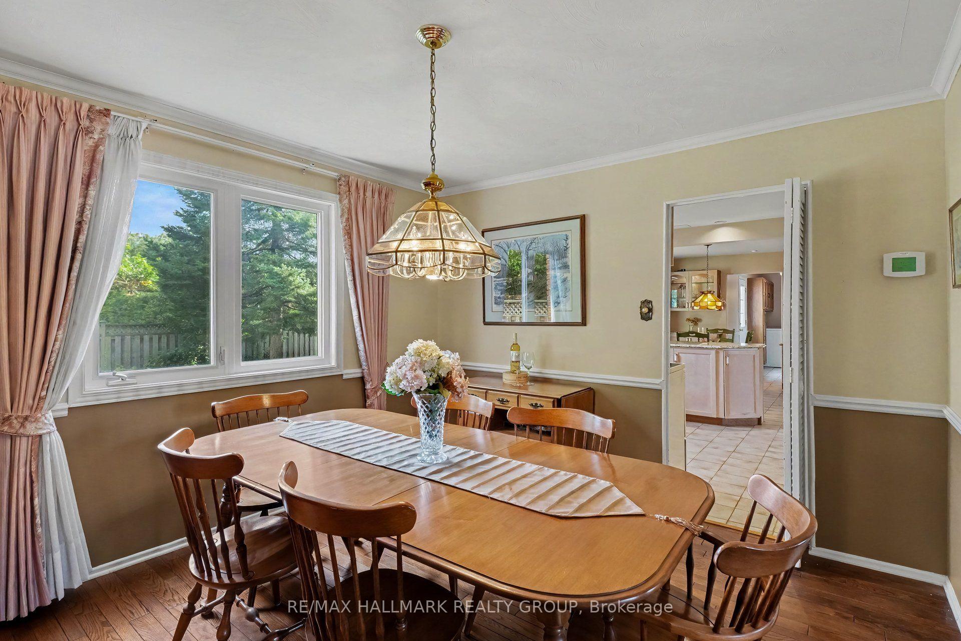 Photo 14 of 41 Denewood Crescent, Ottawa, Pineglen/Country Place — HOMEH