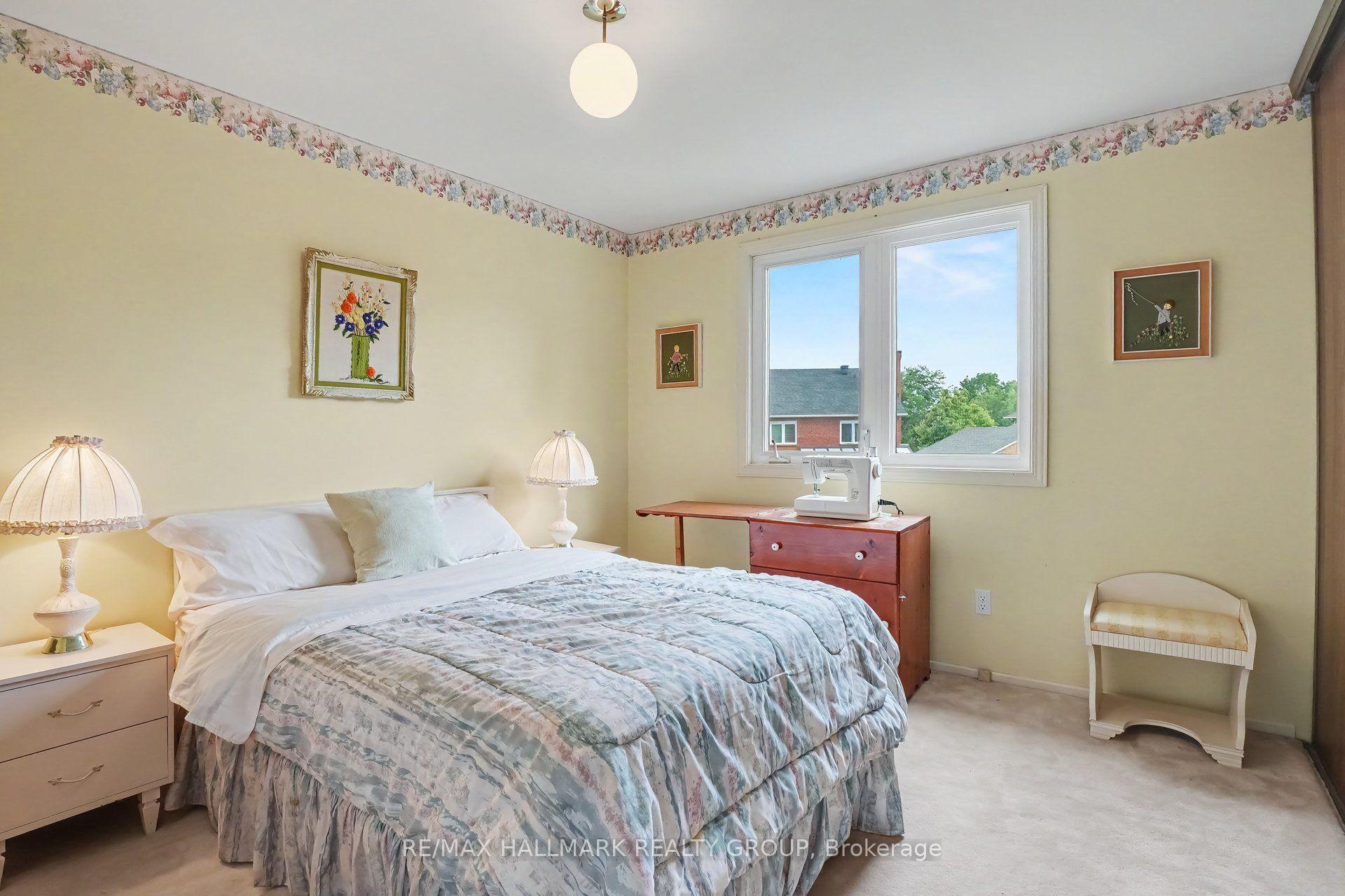 Photo 22 of 41 Denewood Crescent, Ottawa, Pineglen/Country Place — HOMEH