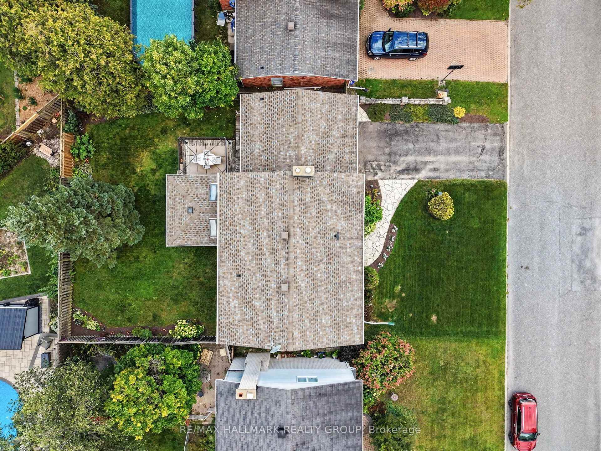 Photo 27 of 41 Denewood Crescent, Ottawa, Pineglen/Country Place — HOMEH
