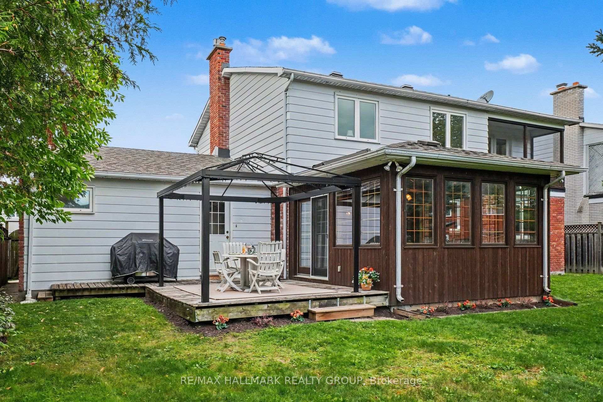 Photo 34 of 41 Denewood Crescent, Ottawa, Pineglen/Country Place — HOMEH