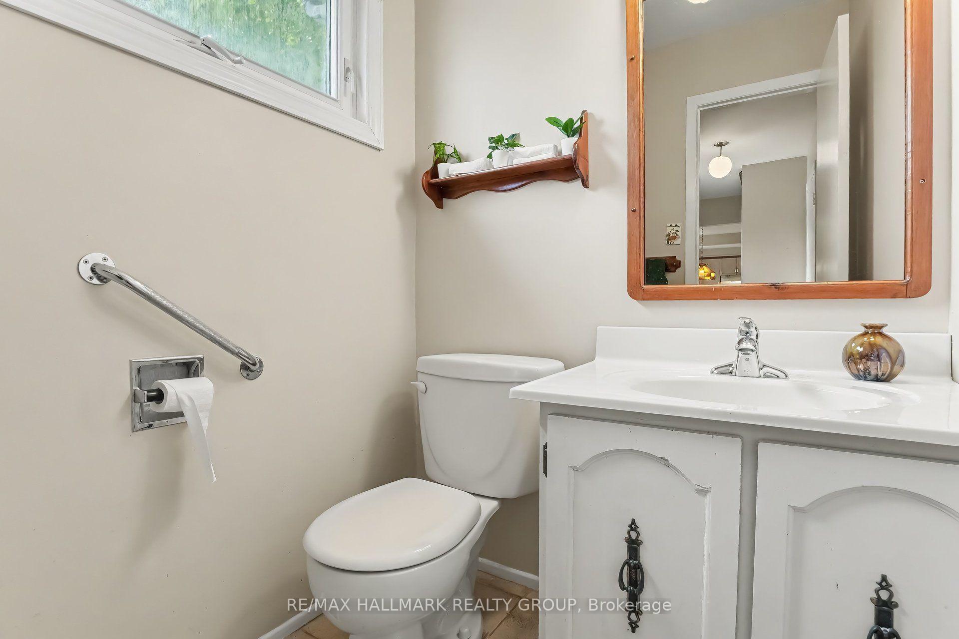 Photo 36 of 41 Denewood Crescent, Ottawa, Pineglen/Country Place — HOMEH