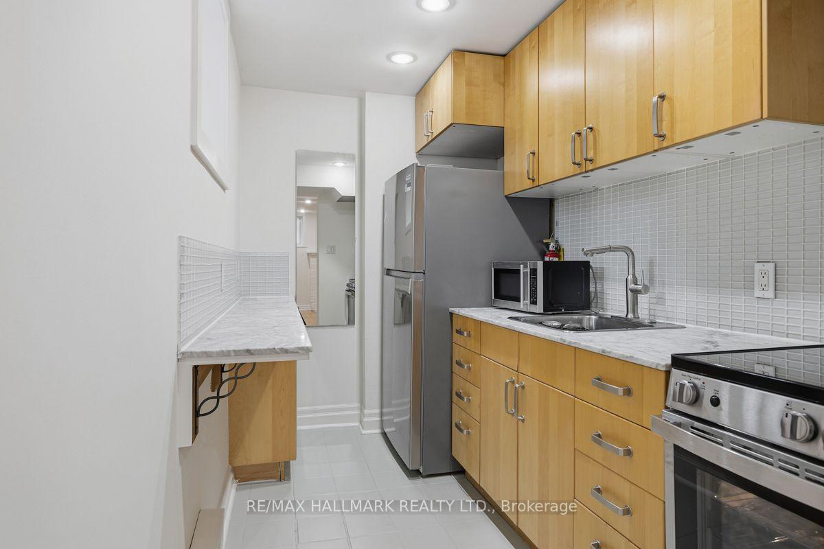 Photo 10 of Unit Lower, 483 Parkside Drive, Toronto, High Park-Swansea — HOMEH