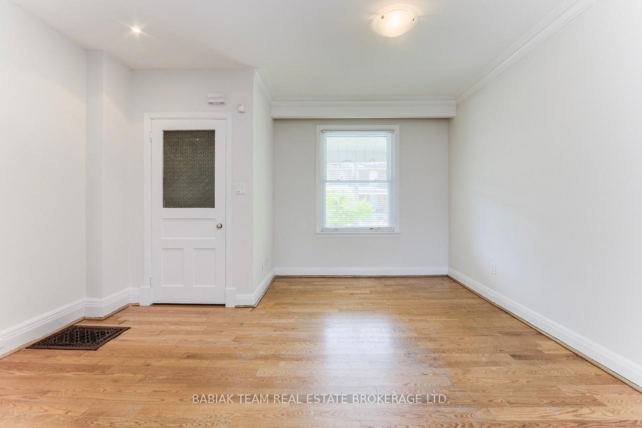 Photo 3 of 615 Crawford Street, Toronto, Palmerston-Little Italy — HOMEH