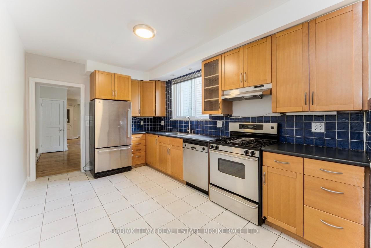 Photo 11 of 615 Crawford Street, Toronto, Palmerston-Little Italy — HOMEH