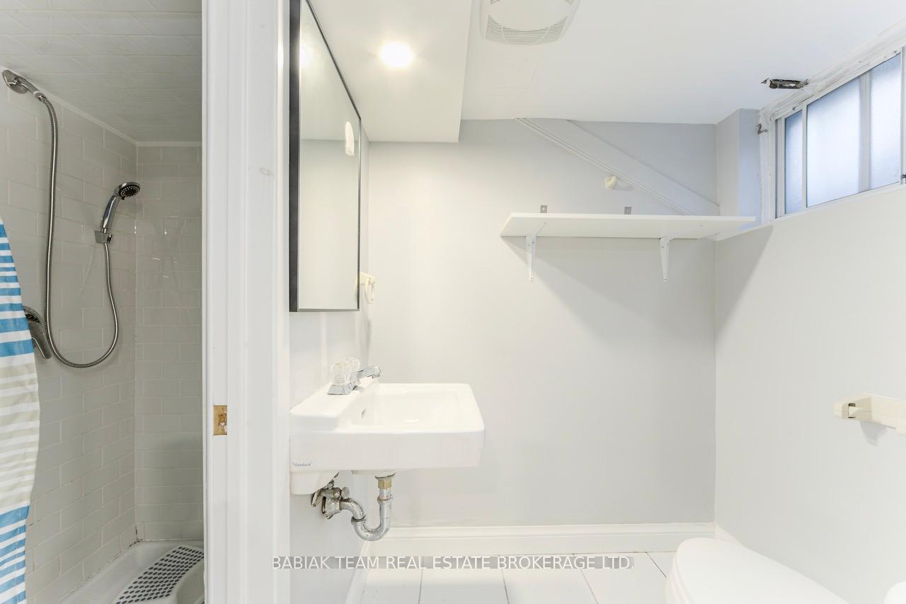 Photo 33 of 615 Crawford Street, Toronto, Palmerston-Little Italy — HOMEH