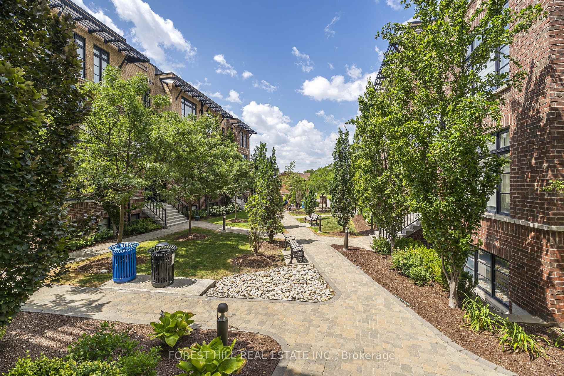 Photo 19 of Unit 28, 8169 Kipling Avenue, Vaughan, West Woodbridge — HOMEH