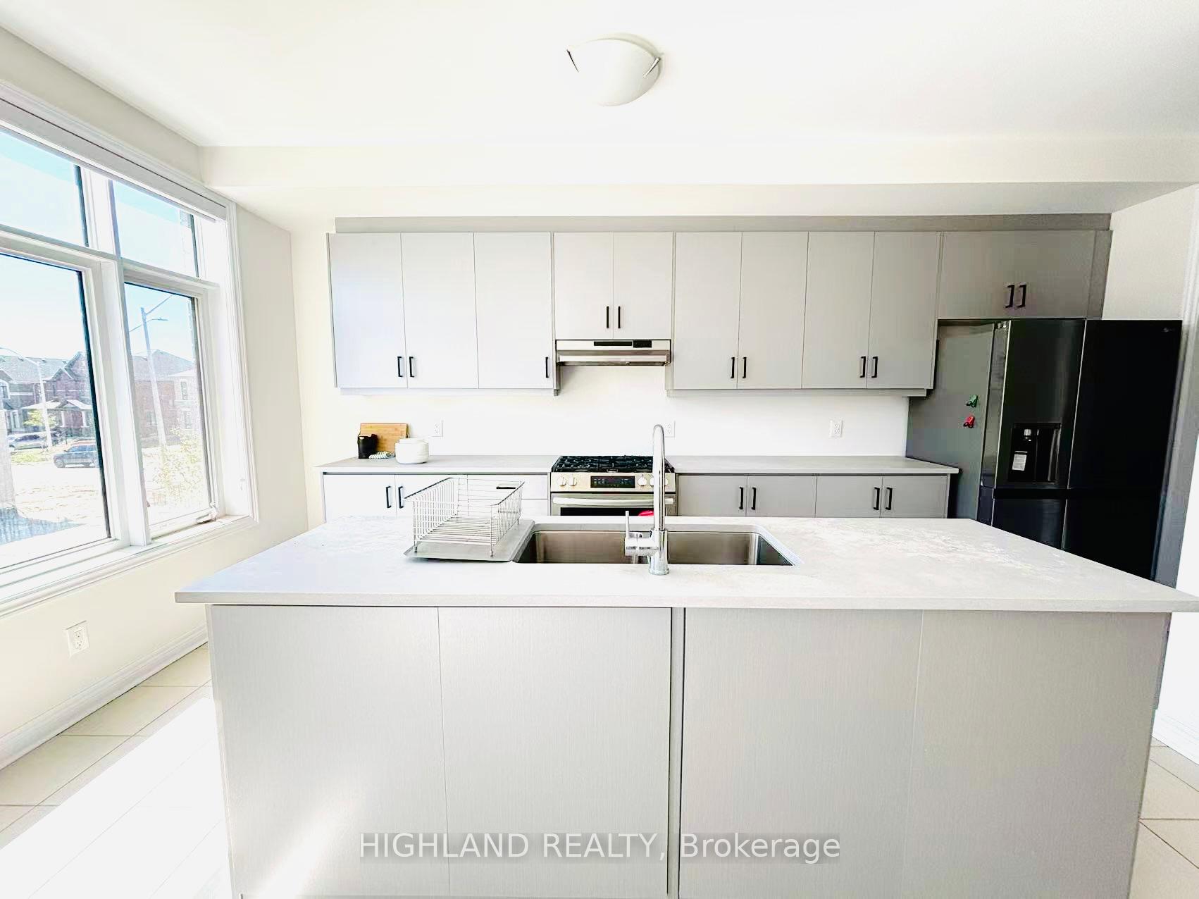 Photo 12 of 12 Robert Eaton Avenue, Markham, Middlefield — HOMEH