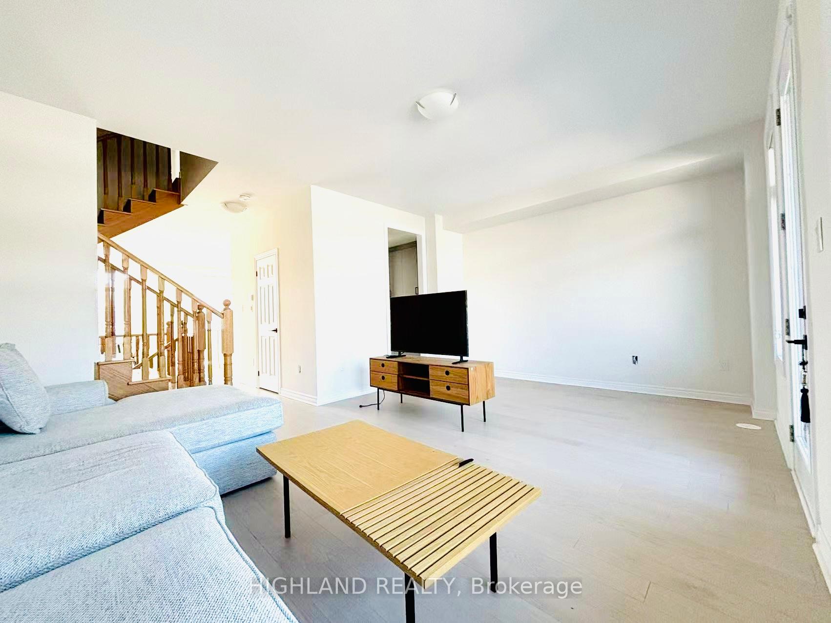 Photo 17 of 12 Robert Eaton Avenue, Markham, Middlefield — HOMEH
