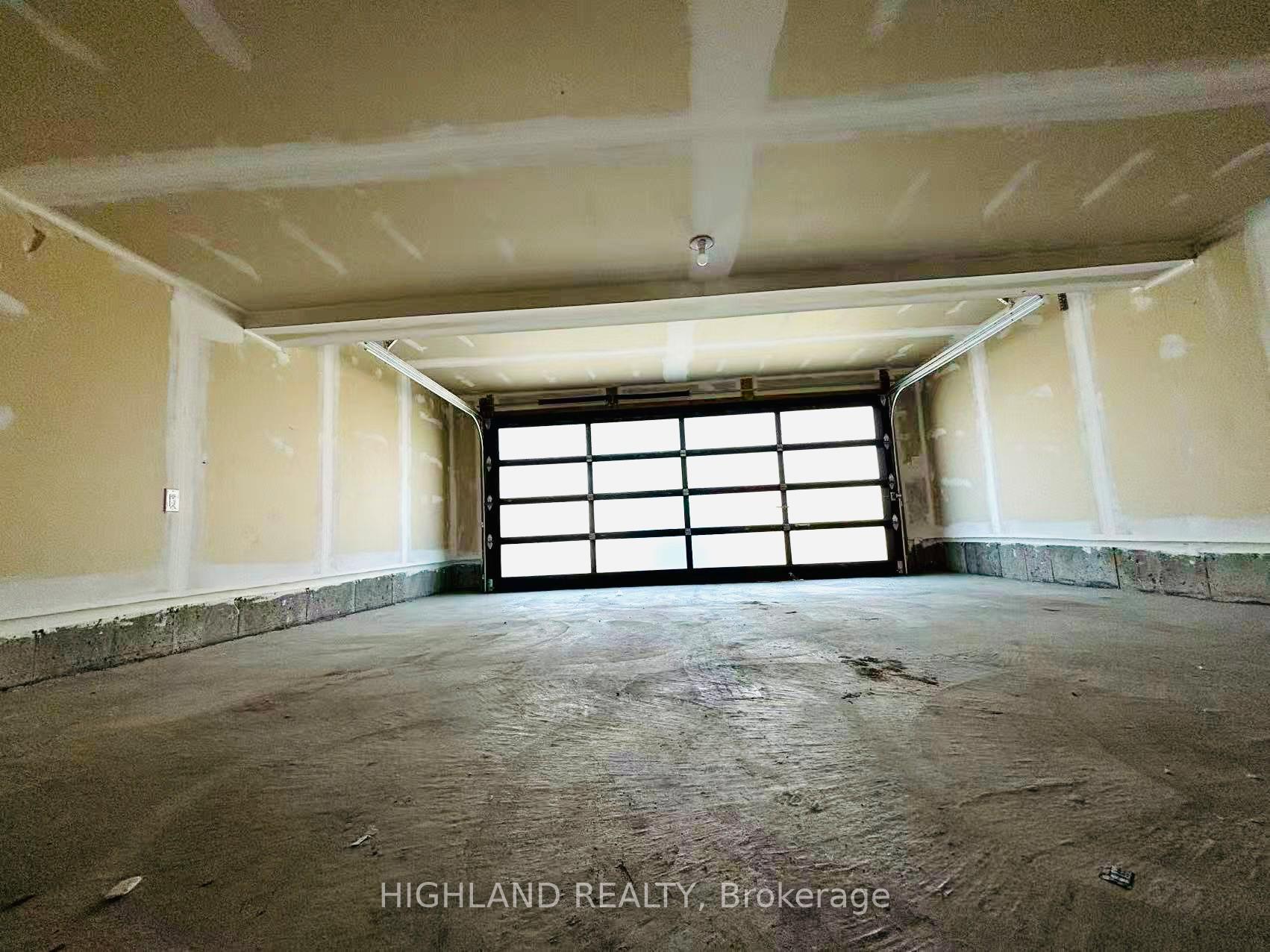 Photo 24 of 12 Robert Eaton Avenue, Markham, Middlefield — HOMEH