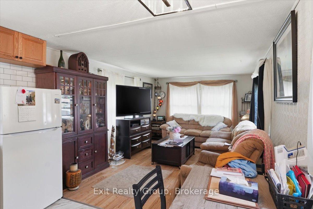 Photo 4 of Unit 63, 63 Whites Road, Quinte West, Sidney Ward — HOMEH