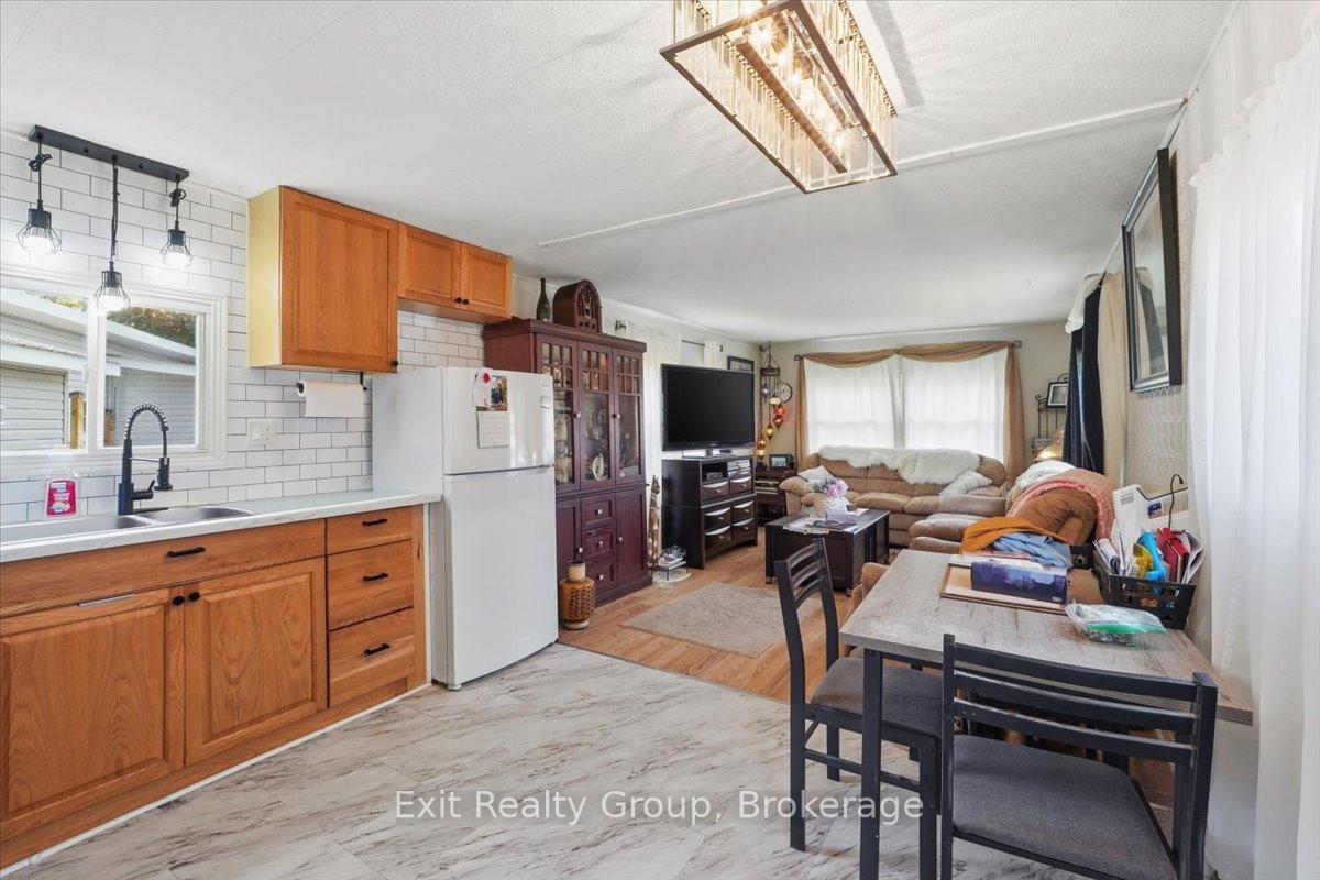 Photo 9 of Unit 63, 63 Whites Road, Quinte West, Sidney Ward — HOMEH