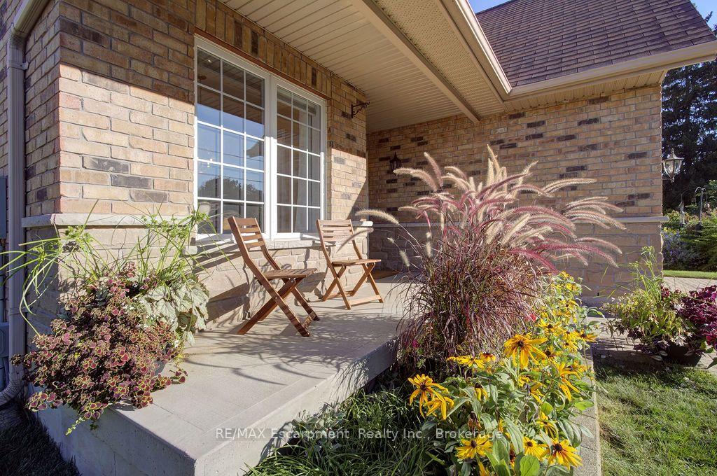 Photo 4 of 1175 Bellview Crescent, Burlington, Brant — HOMEH
