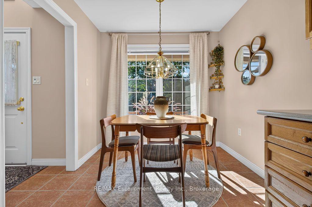 Photo 6 of 1175 Bellview Crescent, Burlington, Brant — HOMEH