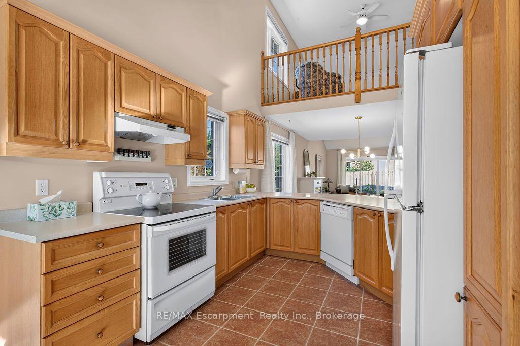 Photo 8 of 1175 Bellview Crescent, Burlington, Brant — HOMEH