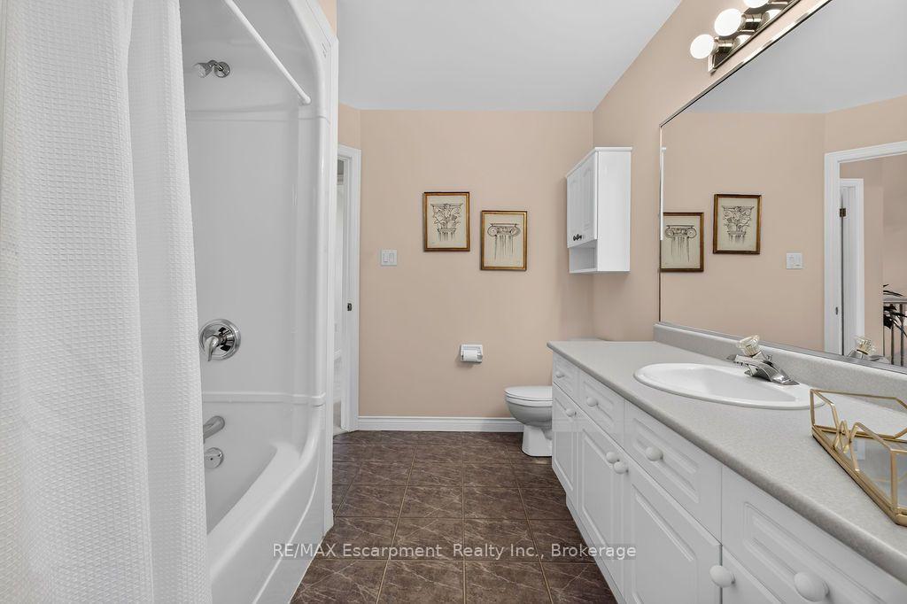 Photo 33 of 1175 Bellview Crescent, Burlington, Brant — HOMEH
