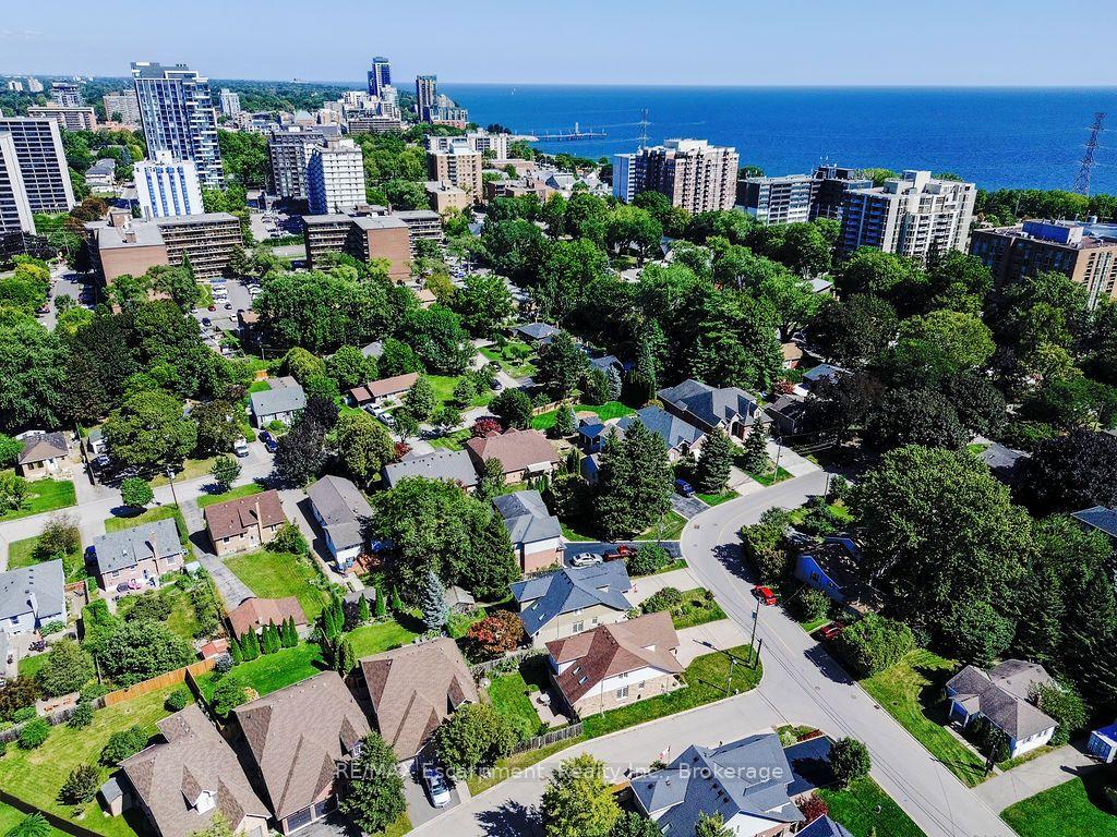 Photo 46 of 1175 Bellview Crescent, Burlington, Brant — HOMEH
