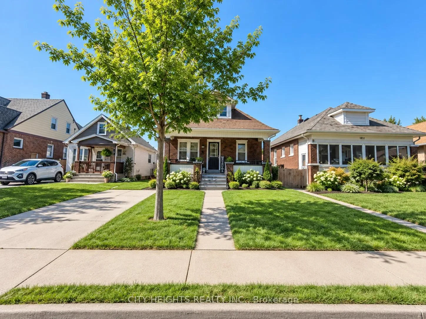Photo 1 of 1827 Moy Avenue, Windsor, South Walkerville — HOMEH