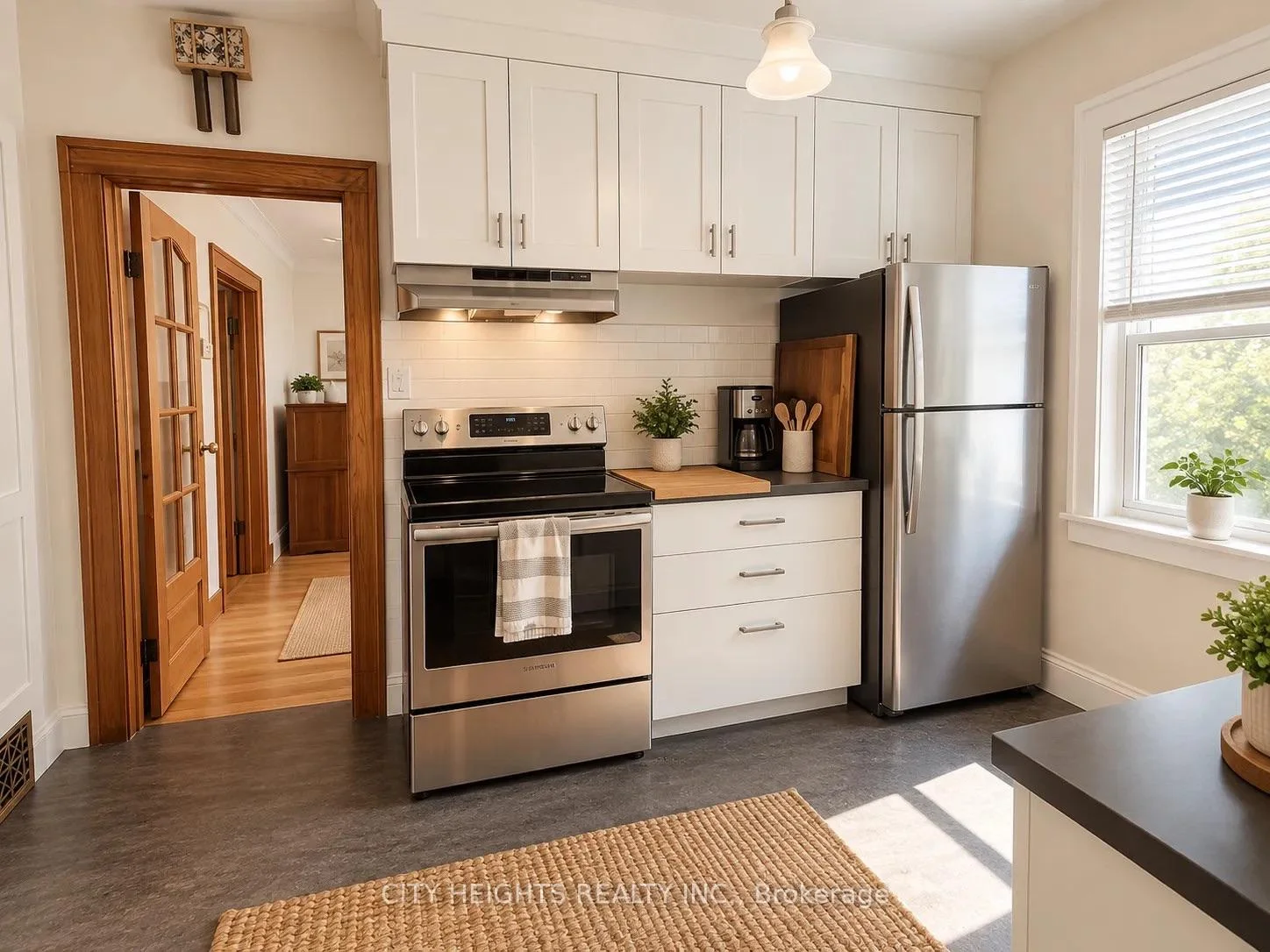 Photo 8 of 1827 Moy Avenue, Windsor, South Walkerville — HOMEH