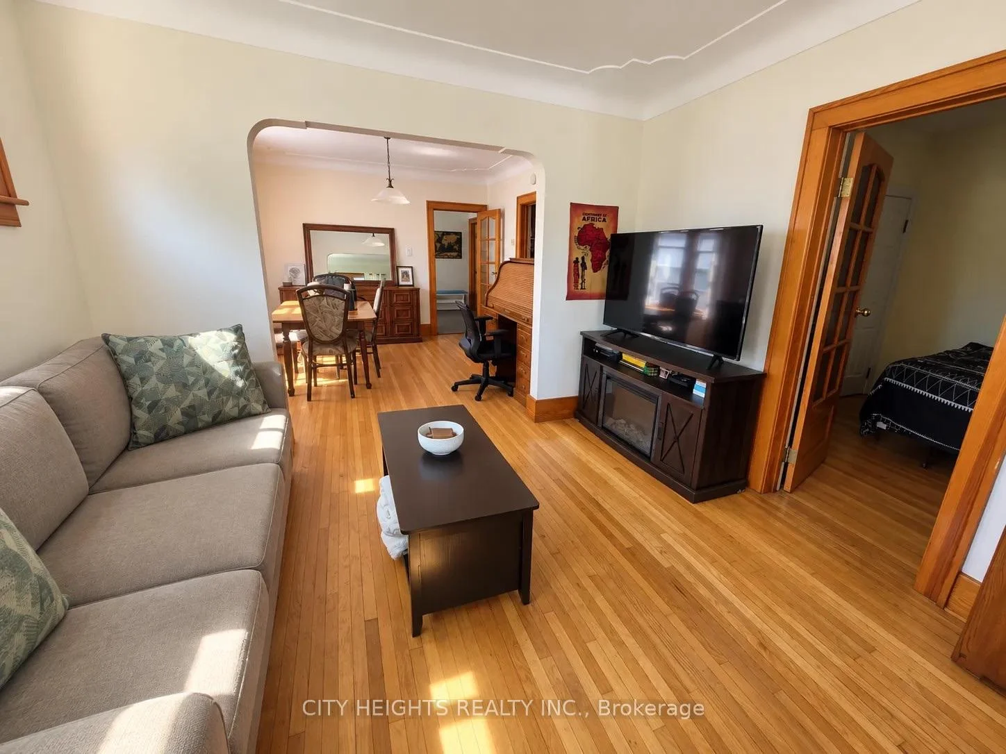 Photo 18 of 1827 Moy Avenue, Windsor, South Walkerville — HOMEH