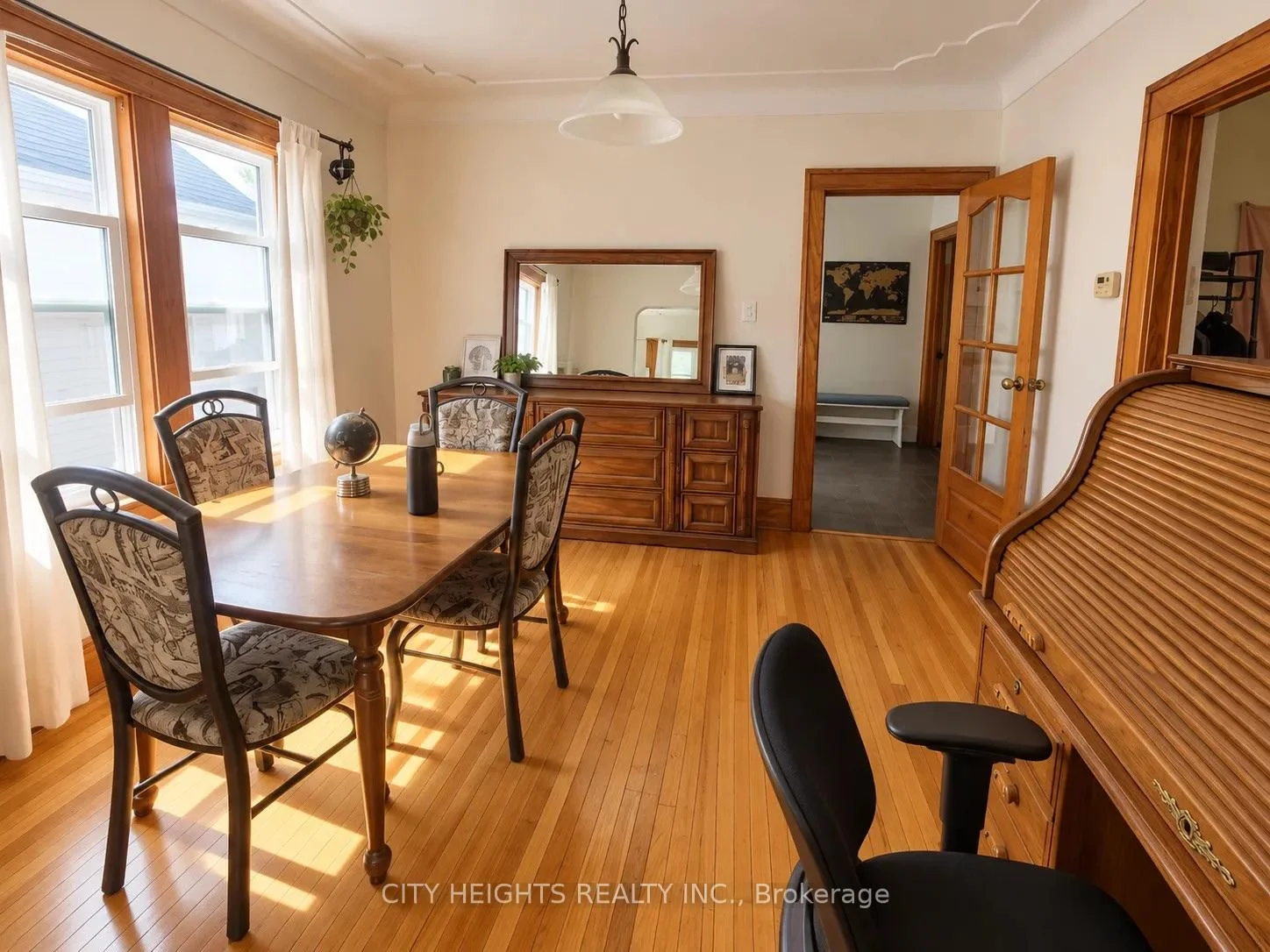 Photo 30 of 1827 Moy Avenue, Windsor, South Walkerville — HOMEH