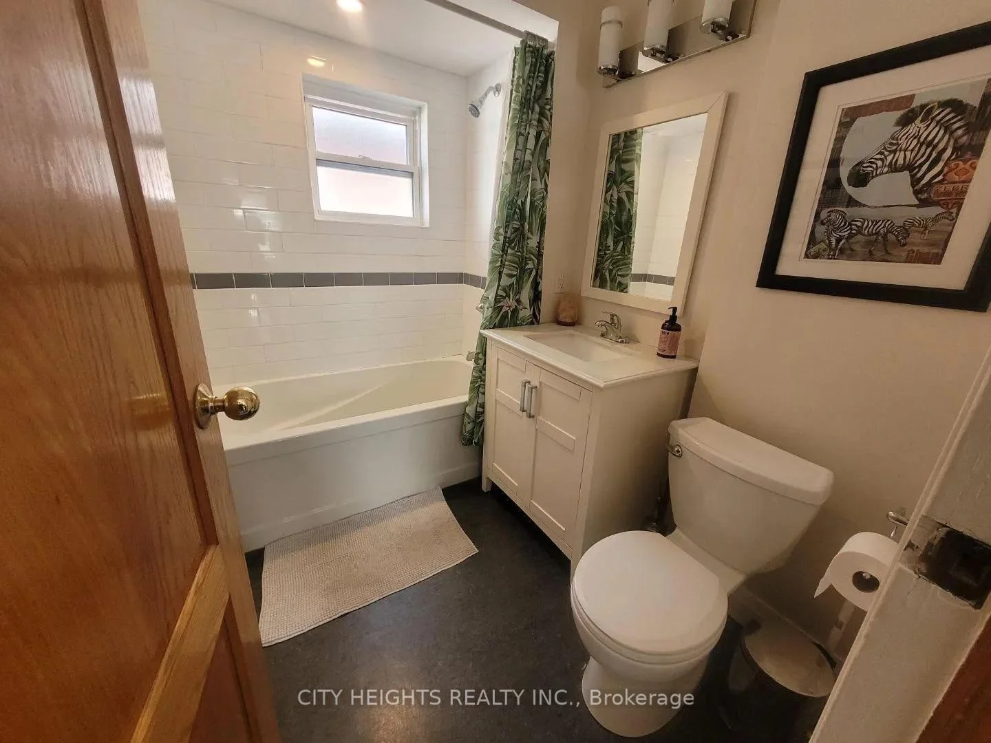 Photo 36 of 1827 Moy Avenue, Windsor, South Walkerville — HOMEH