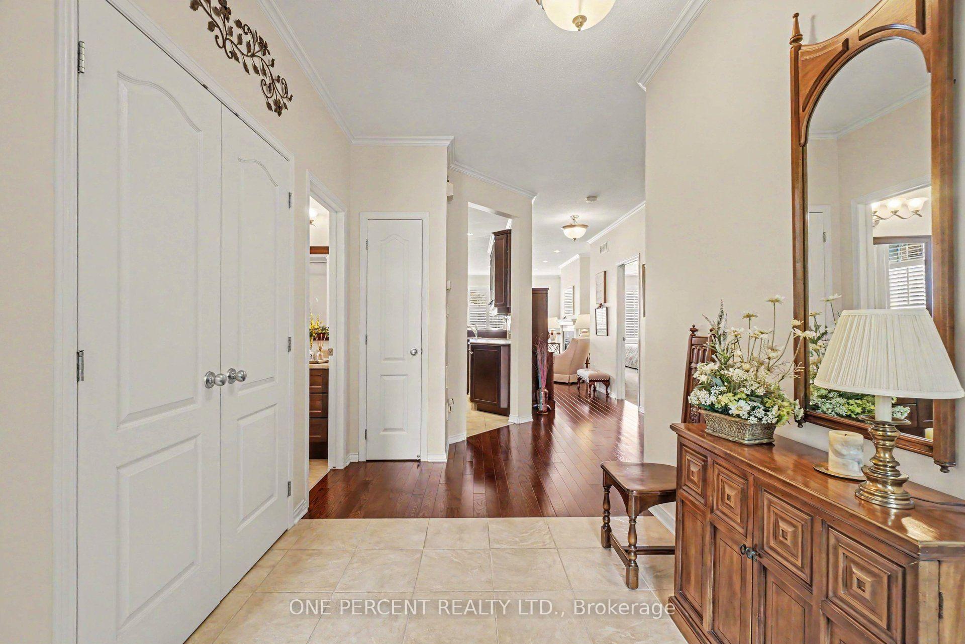 Photo 5 of 214 Cairnsmore Circle, Ottawa, Barrhaven - Stonebridge — HOMEH