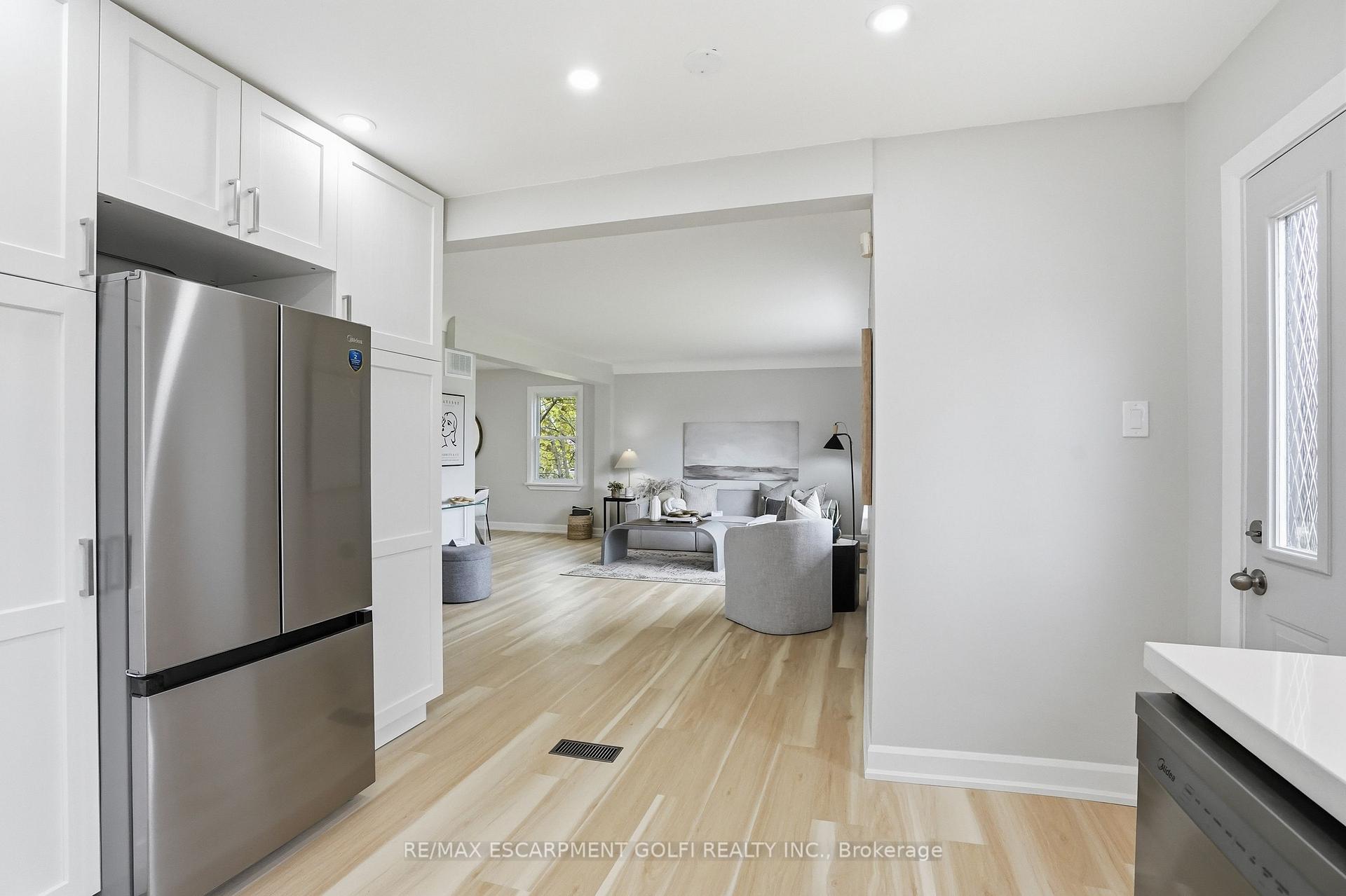 Photo 7 of 12 Valley Road, St. Catharines, Rykert/Vansickle — HOMEH