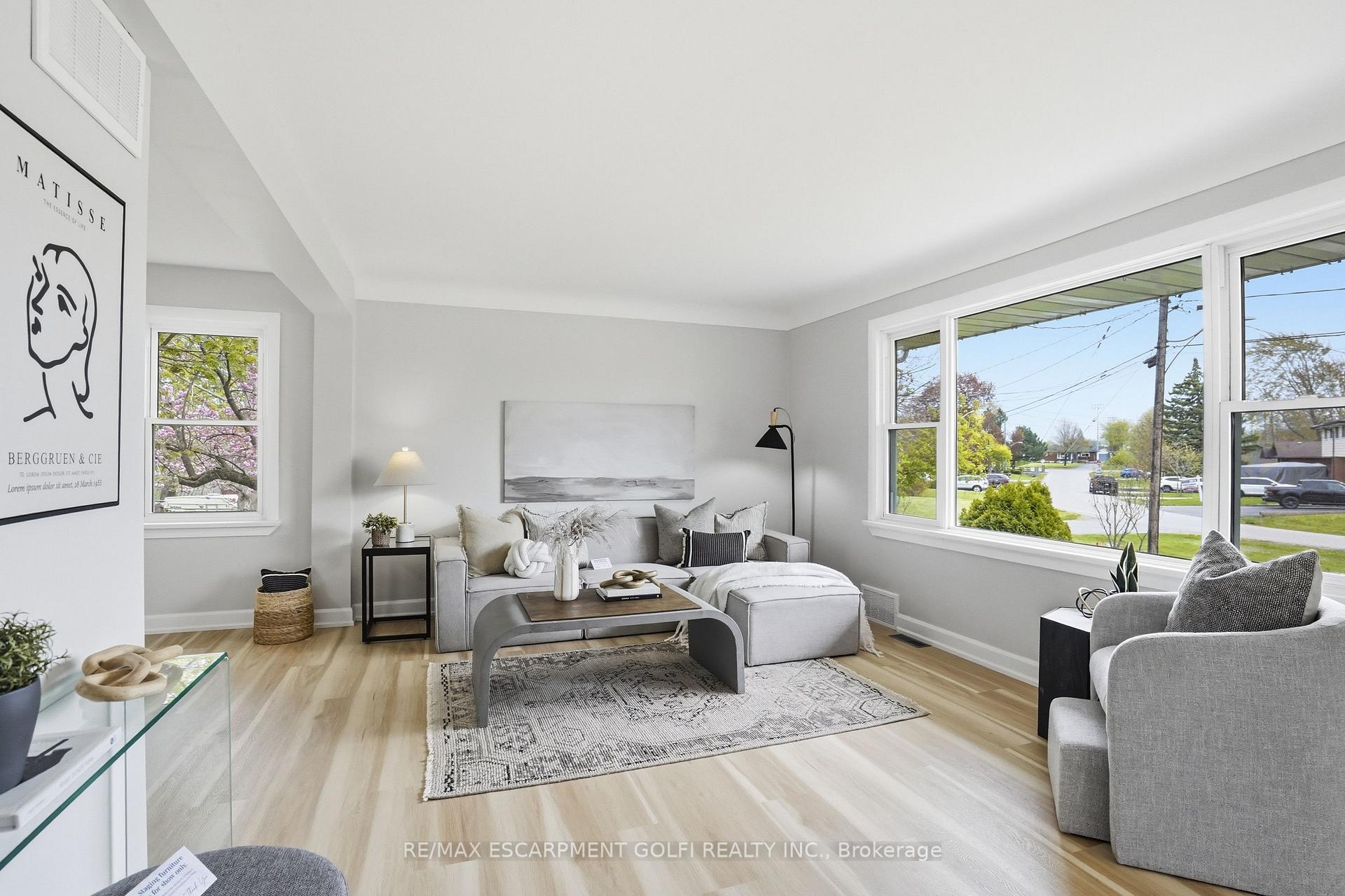 Photo 9 of 12 Valley Road, St. Catharines, Rykert/Vansickle — HOMEH