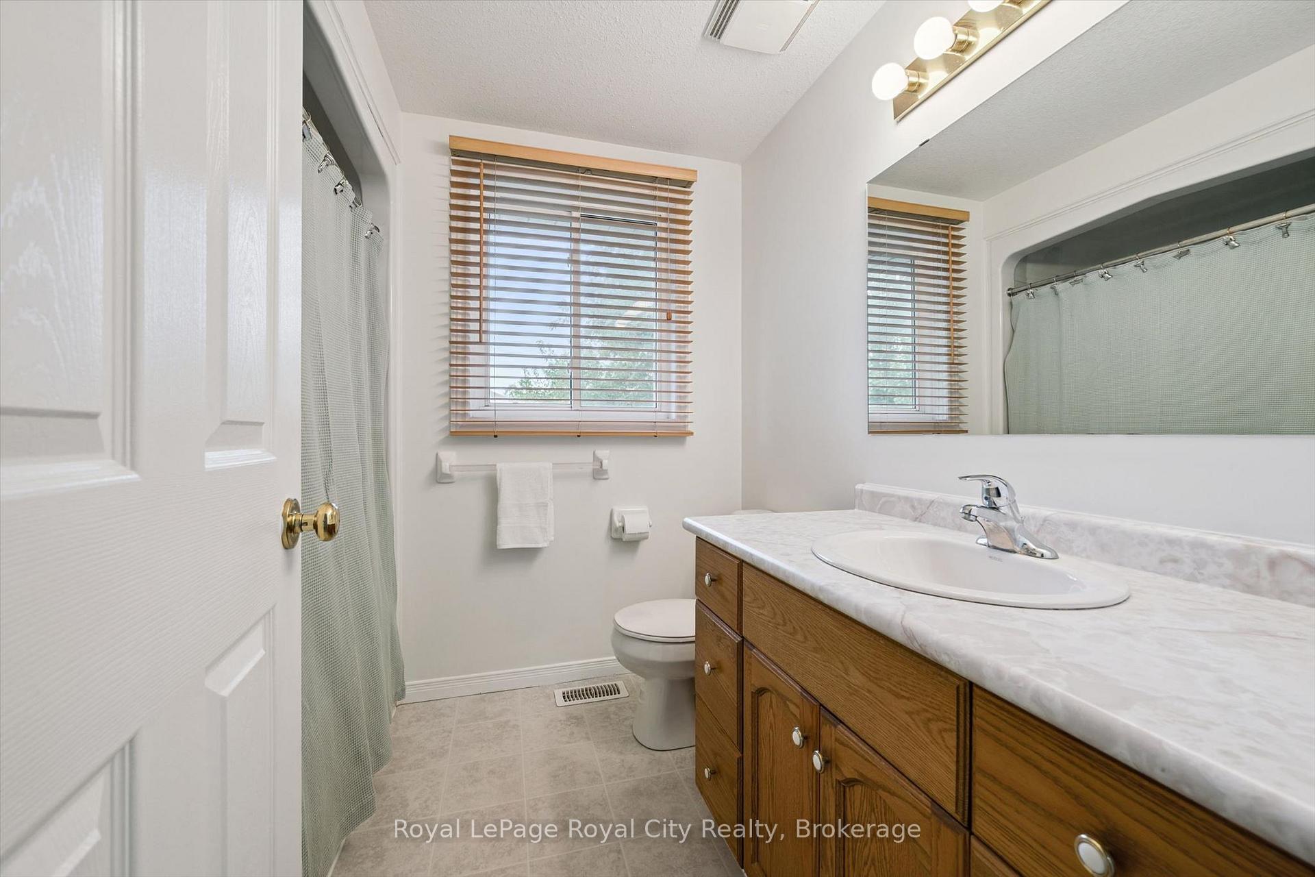 Photo 31 of 3 Munroe Crescent, Guelph, Clairfields/Hanlon Business Park — HOMEH